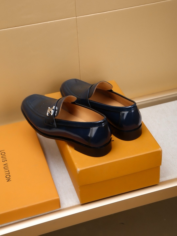 ルイヴィトン靴着用イメージ